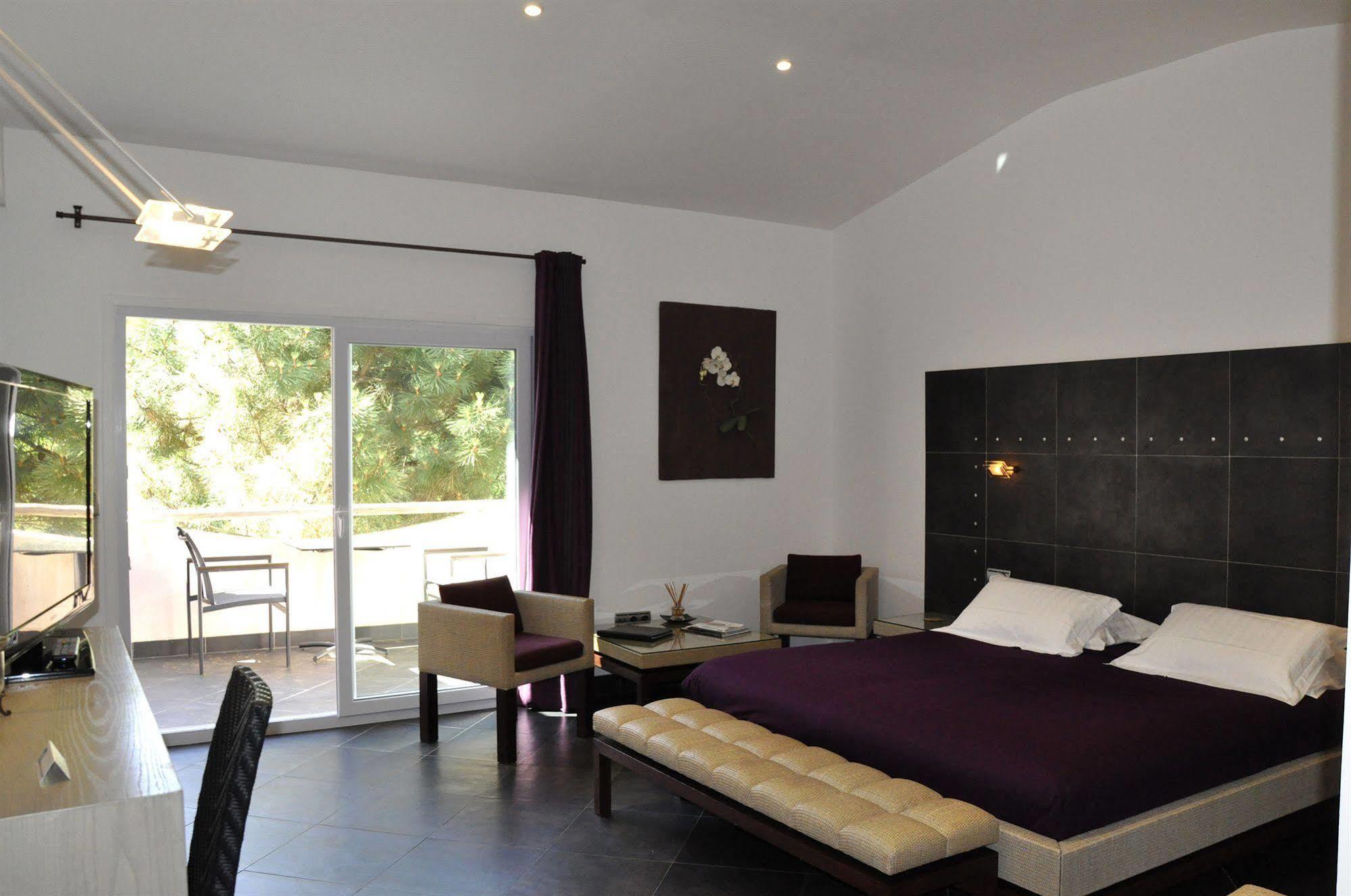 Private Hotel - Adult Only Порто-Векио Екстериор снимка